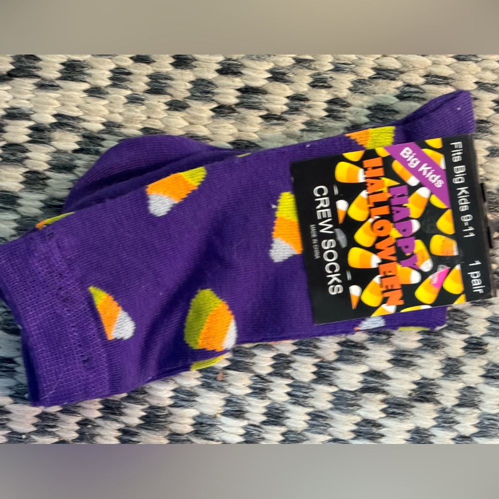 NWT 🎃 candy corn Halloween socks